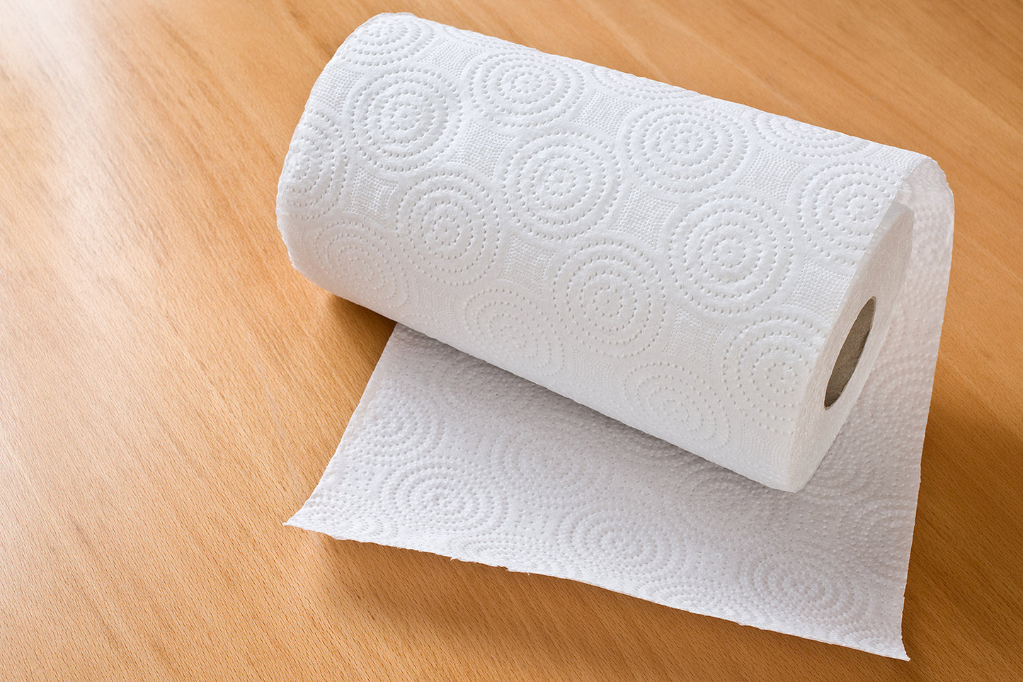 White Lotus 2 Ply Kitchen Paper Roll | Tissue Paper | Towel Paper | Paper Roll - 2 Rolls (100 Pulls Per Roll)